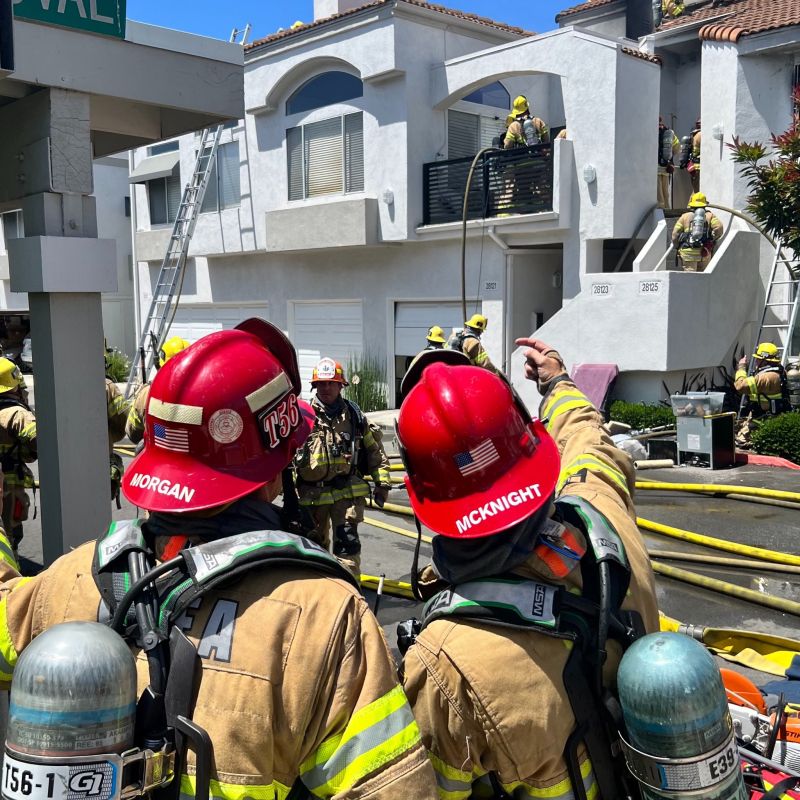 Image for the Tweet beginning: Firefighters arrived to find heavy